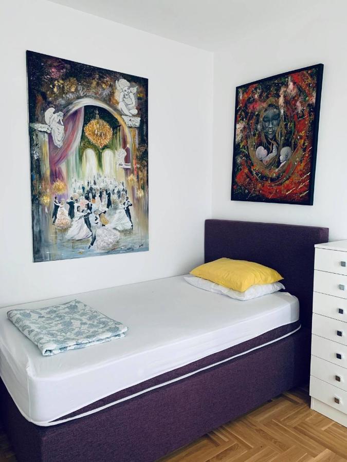 Apartment With Two Bedrooms Senka Budva Bagian luar foto
