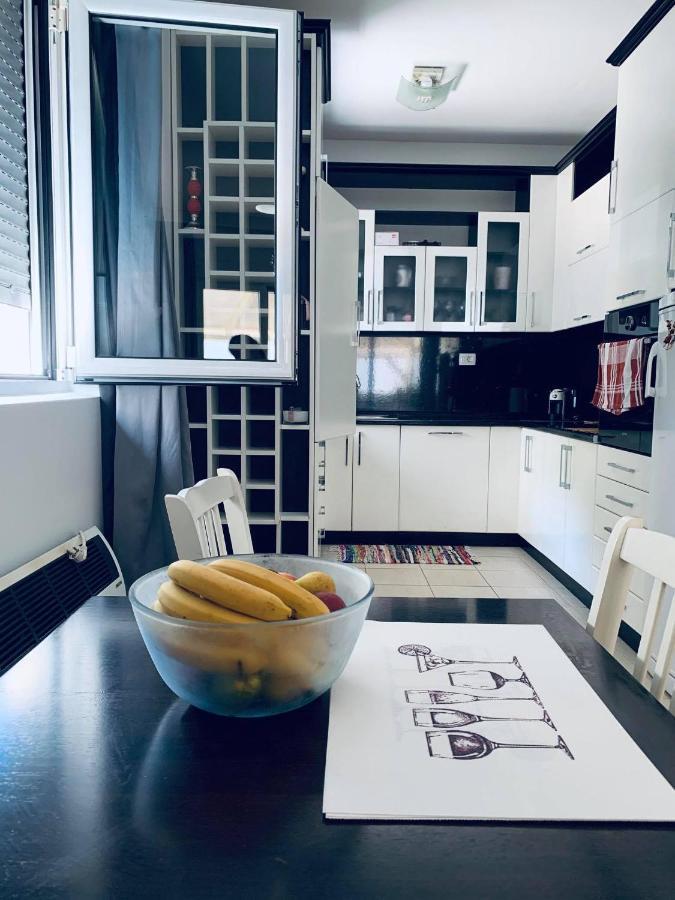 Apartment With Two Bedrooms Senka Budva Bagian luar foto